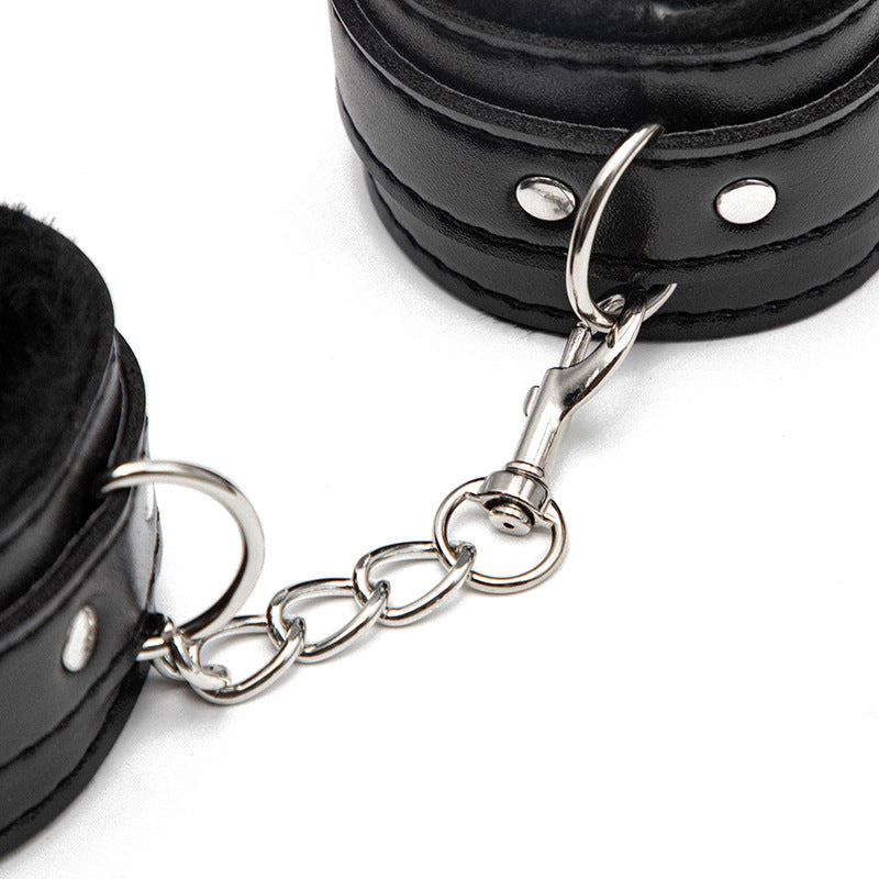 SM Props Sexy Plush Handcuffs Couple Binding Restraint Sex Toys Black Leather Handcuffs Alternative Adult Products